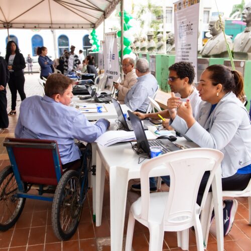 ACCuiabá celebra 113 anos com mais de 500 atendimentos gratuitos à população na Praça Alencastro