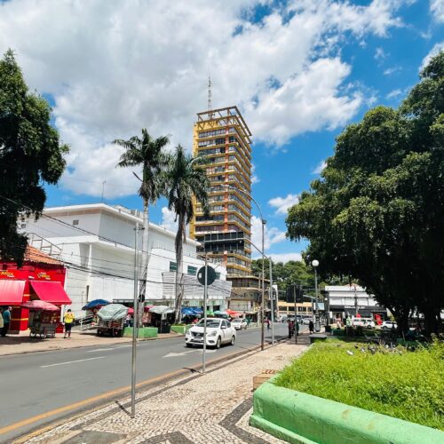 Aniversário de Cuiabá: comércio pode funcionar no feriado municipal do dia 8 de abril