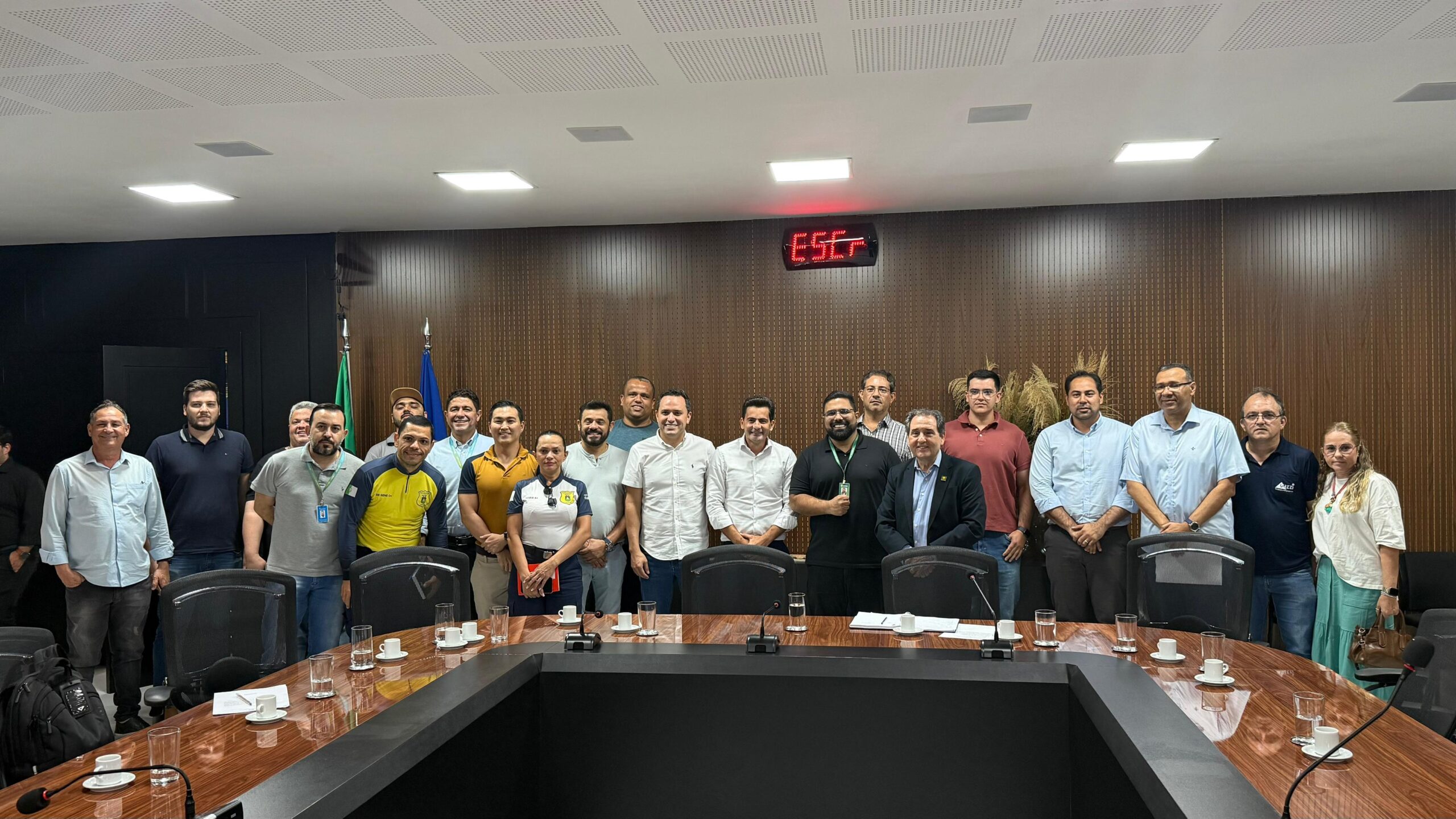 Associação Comercial de Cuiabá cobra soluções para obras na Miguel Sutil em reunião com o secretário da Casa Civil