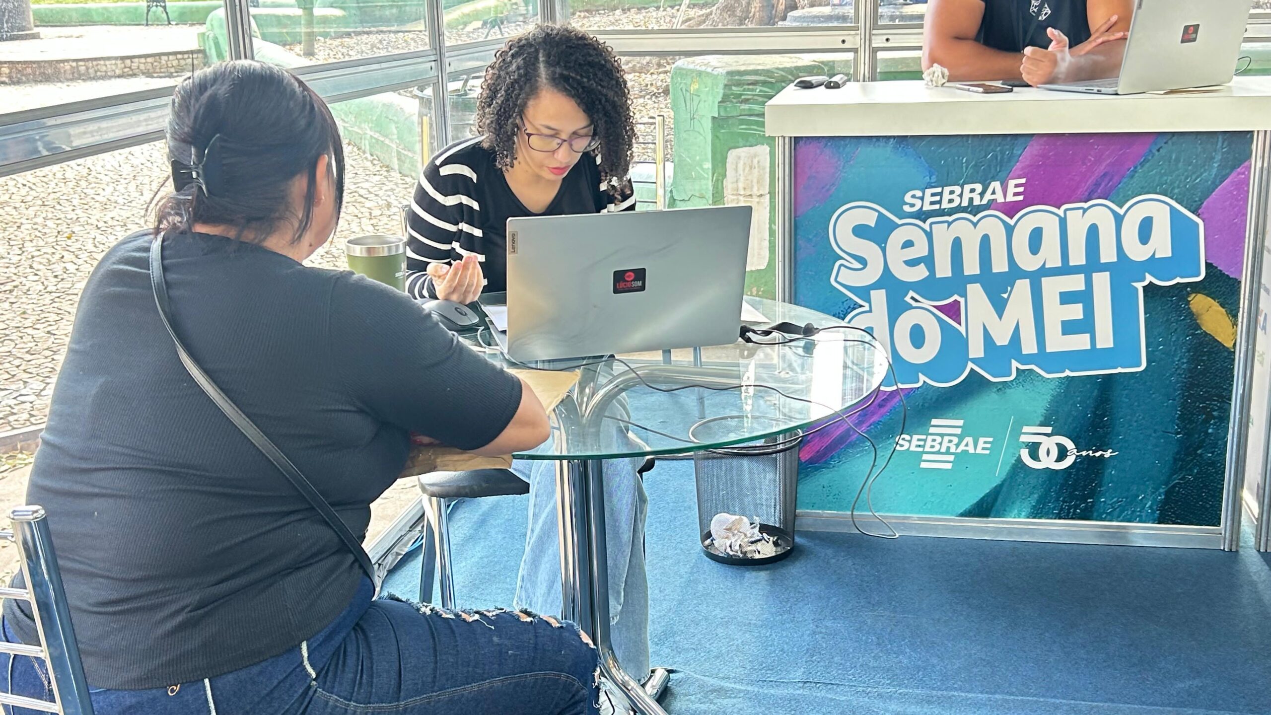 Associação Comercial de Cuiabá faz atendimento a empreendedores na Semana do MEI