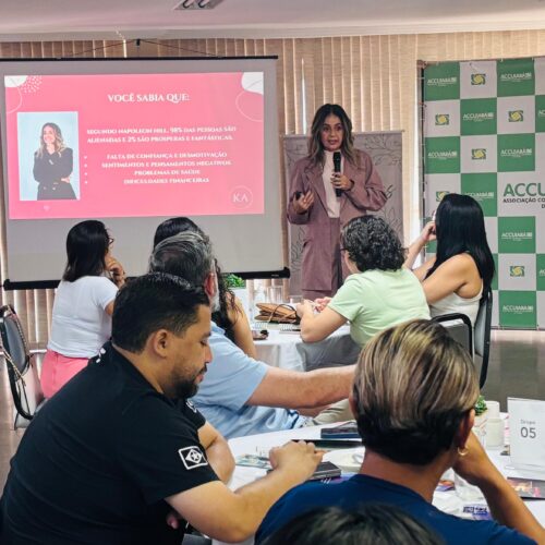 Café com Benefícios da ACCuiabá promove networking e palestra sobre desenvolvimento pessoal e profissional