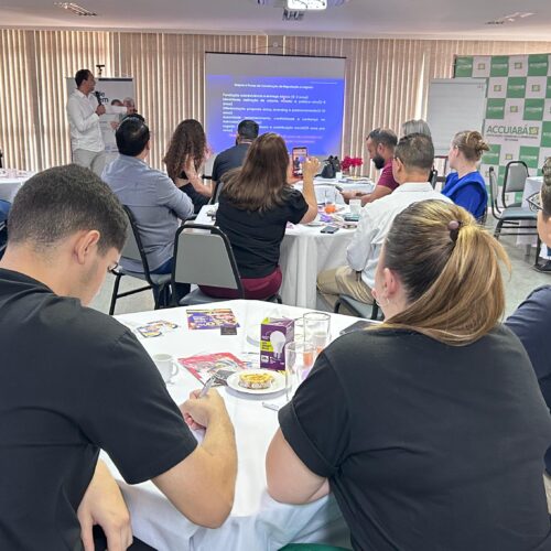 Café com Benefícios da ACCuiabá realiza palestra sobre como se destacar no Marketing com Propósito
