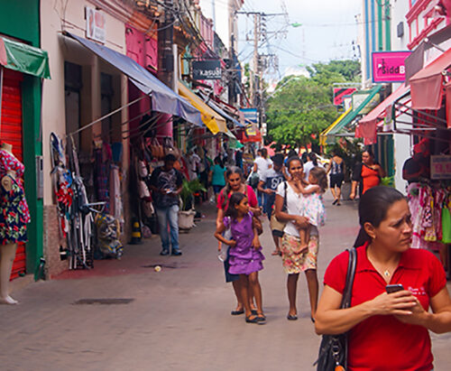 Comércio de Cuiabá e Várzea Grande não abre no feriado de Finados