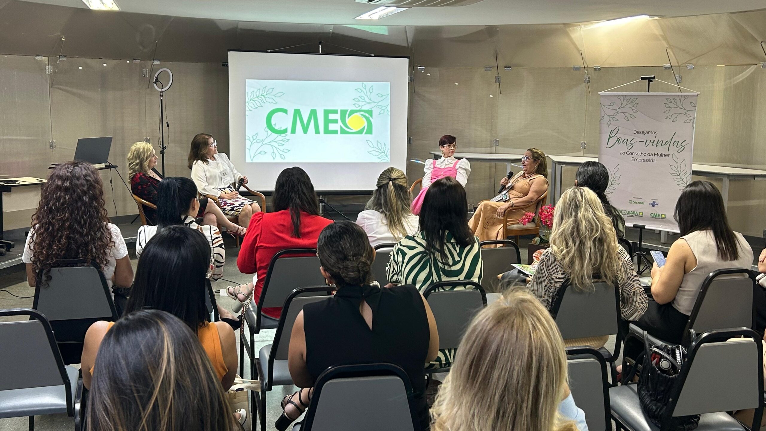 Conselho da Mulher Empresária compartilha experiências e inspirações com associadas