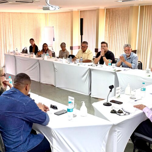 Duplicação da BR-364, comércio informal e ações institucionais pautam reunião da ACCuiabá