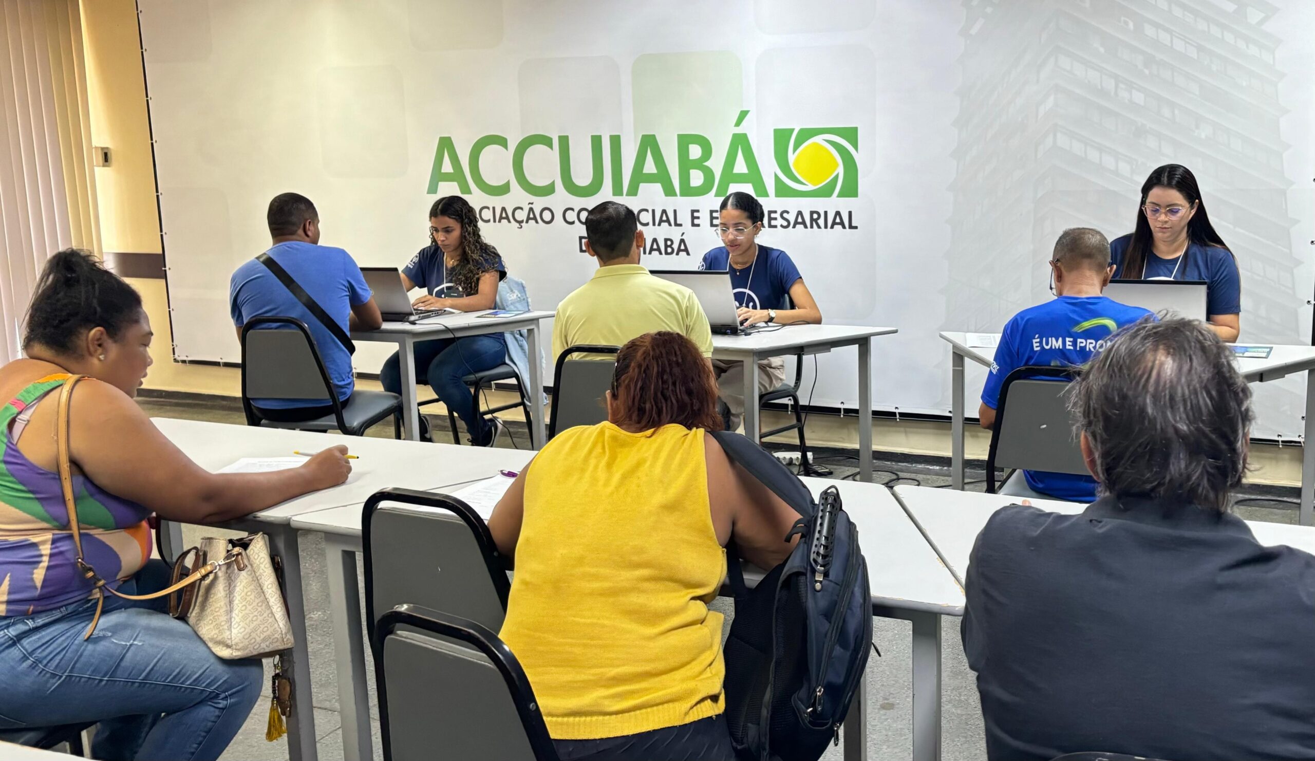 Feira de Empregabilidade da Associação Comercial oferece 350 vagas de trabalho em Cuiabá e Várzea Grande