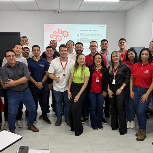 Jovens empresários conhecem estrutura da Agroferragens Luizão em visita técnica