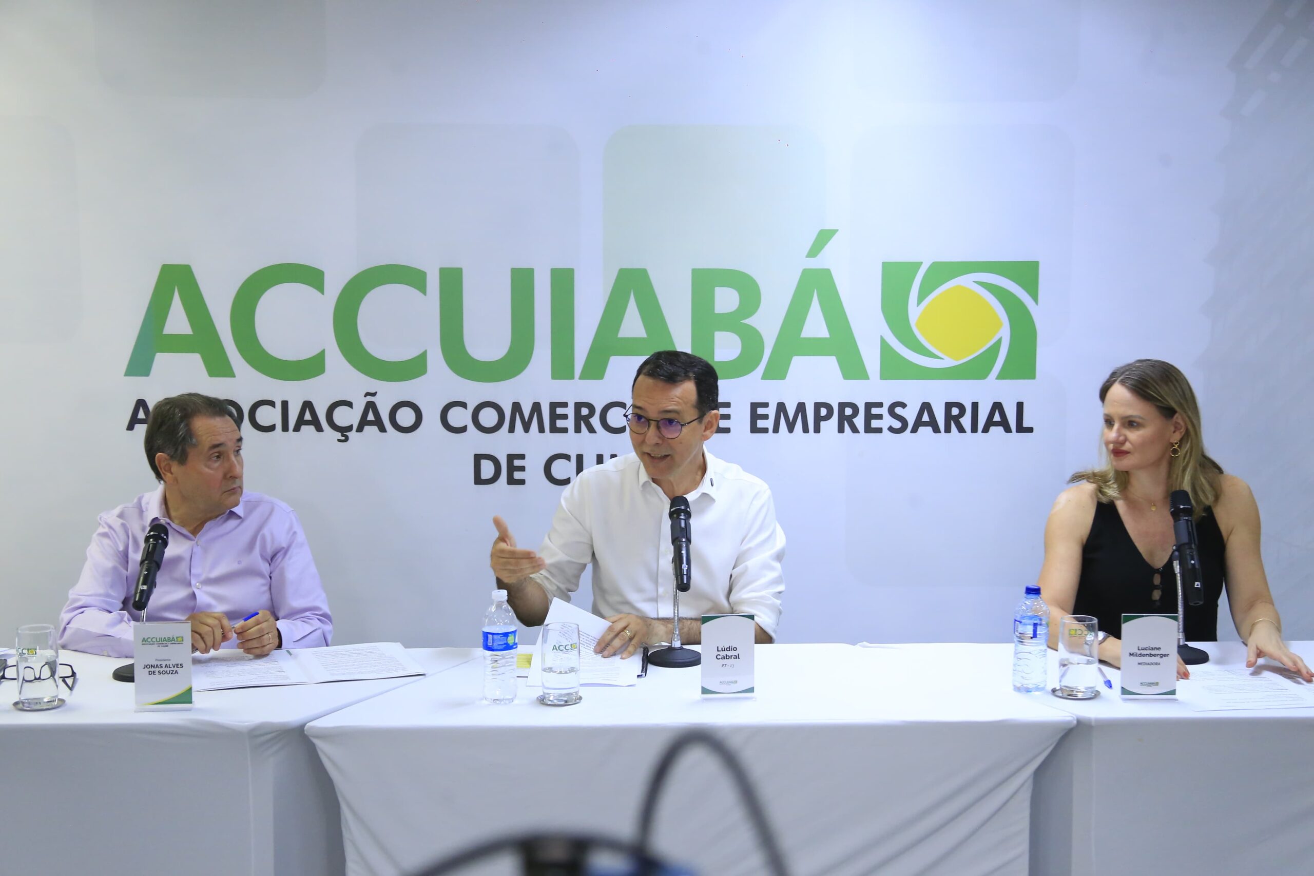 Principal empregador de Cuiabá é o comércio, ressalta Lúdio evento na Associação Comercial 