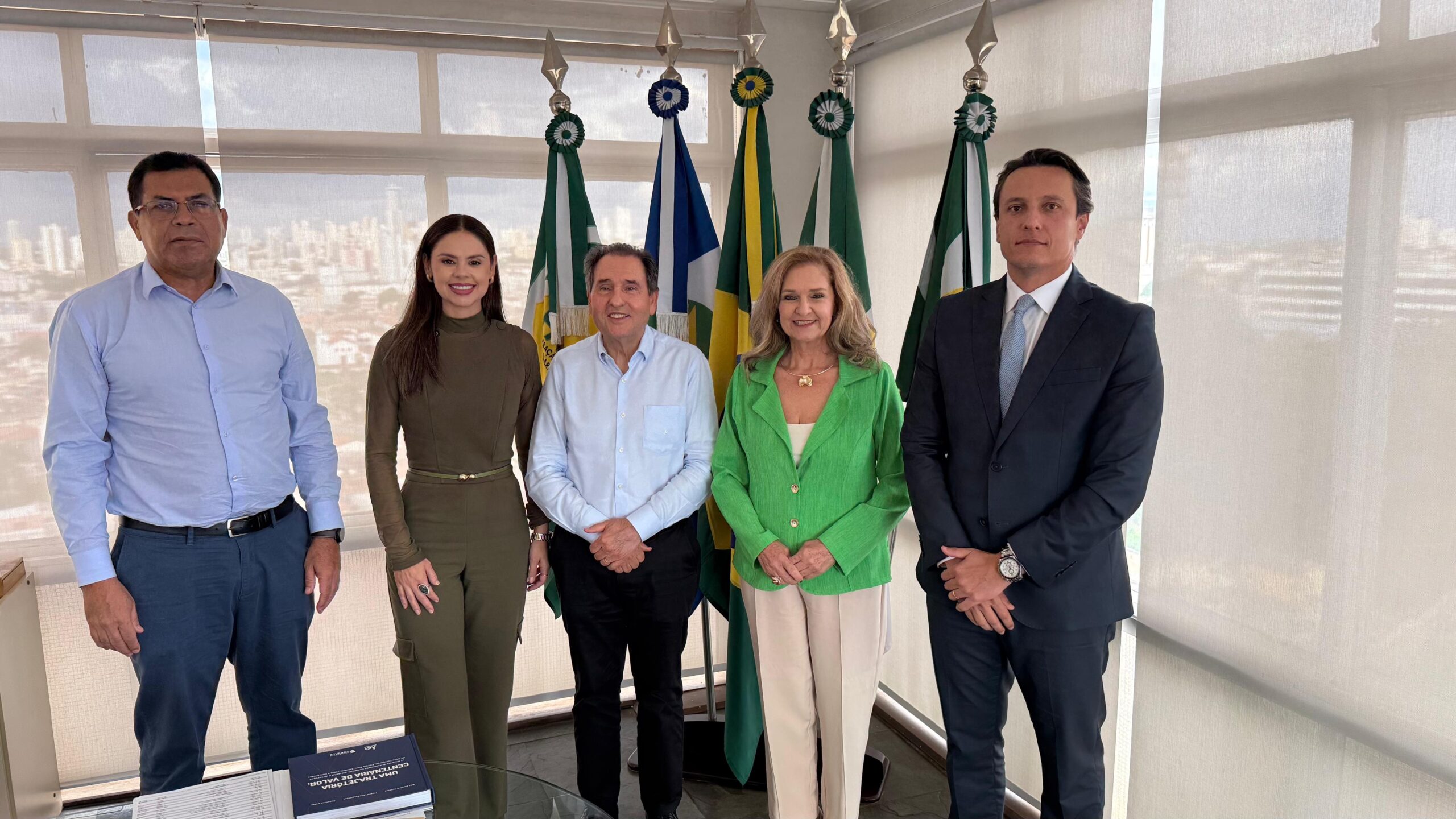 ACCuiabá recebe vereadora Michelly Alencar em visita institucional