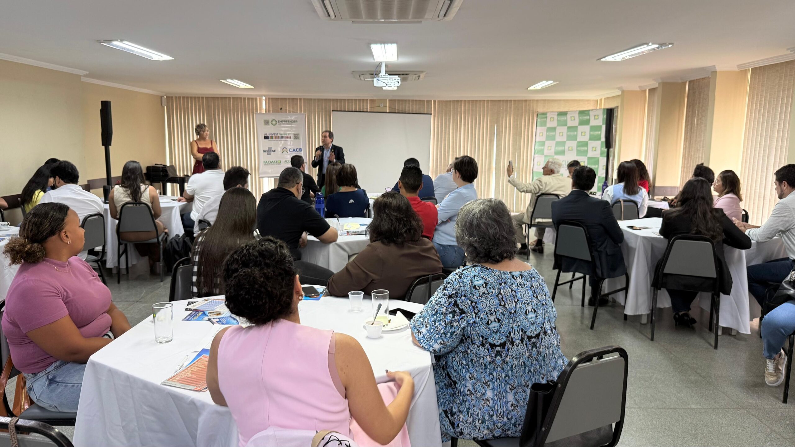 Mudanças estruturais no sistema tributário são discutidas no Café com Benefícios da ACCuiabá